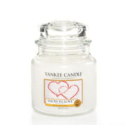 Yankee Candle Medium Jar Candle (14.5oz) - Snow in Love