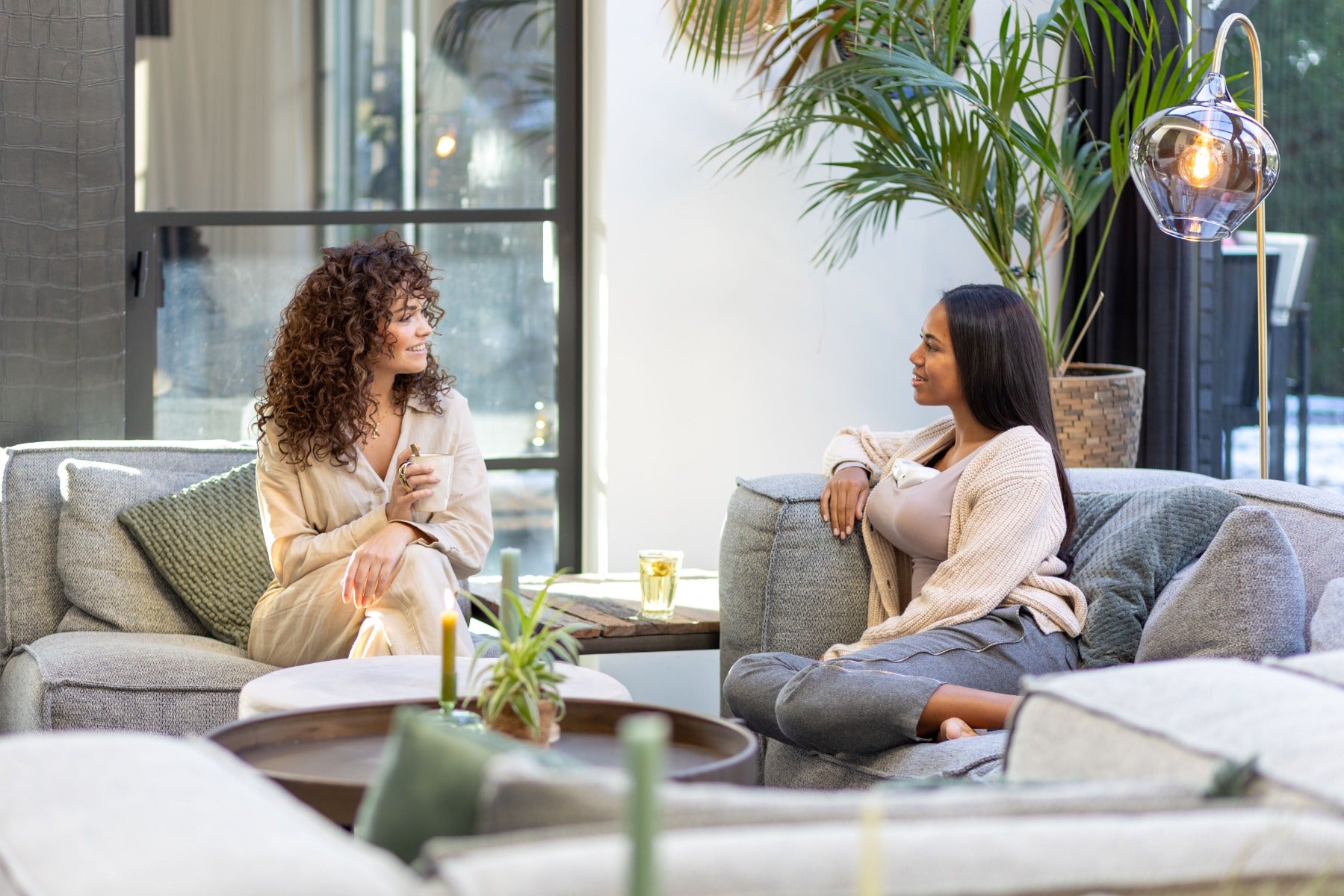 Youha The Ins (Ava) Gen 1 Wearable Handsfree Breast Pump w/ Bluetooth App (2 Sizes) - Pupsik Singapore