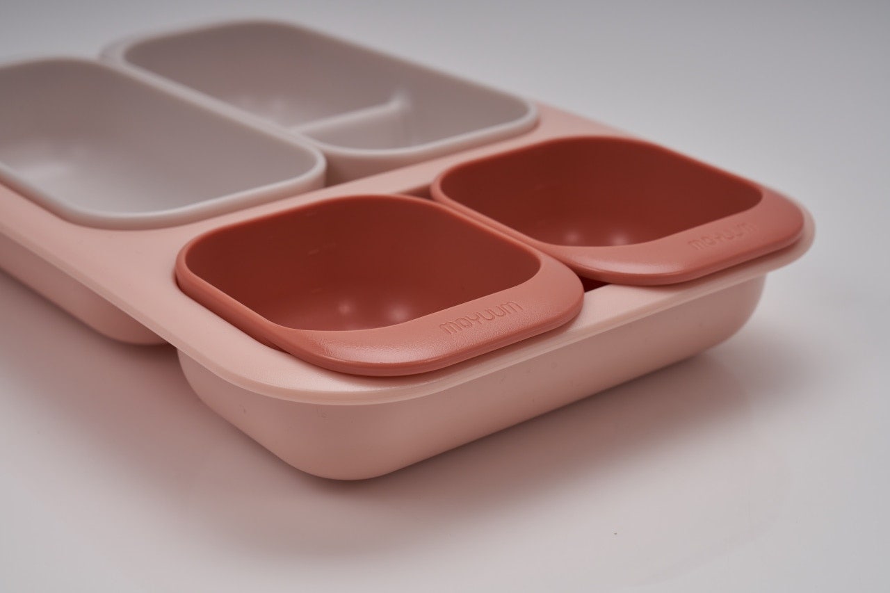 Moyuum Multi Divider Baby Food Plate Tray (3 Colors) - Pupsik Singapore