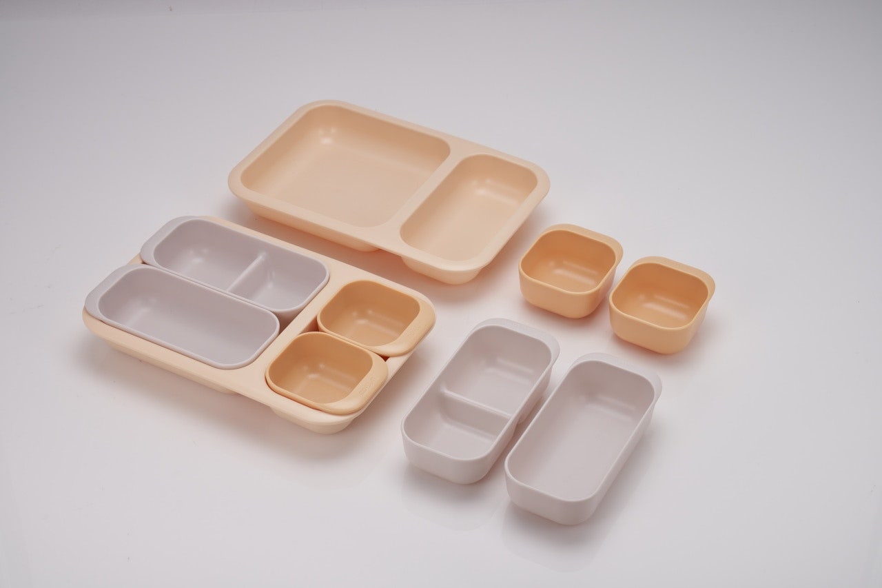 Moyuum Multi Divider Baby Food Plate Tray (3 Colors)