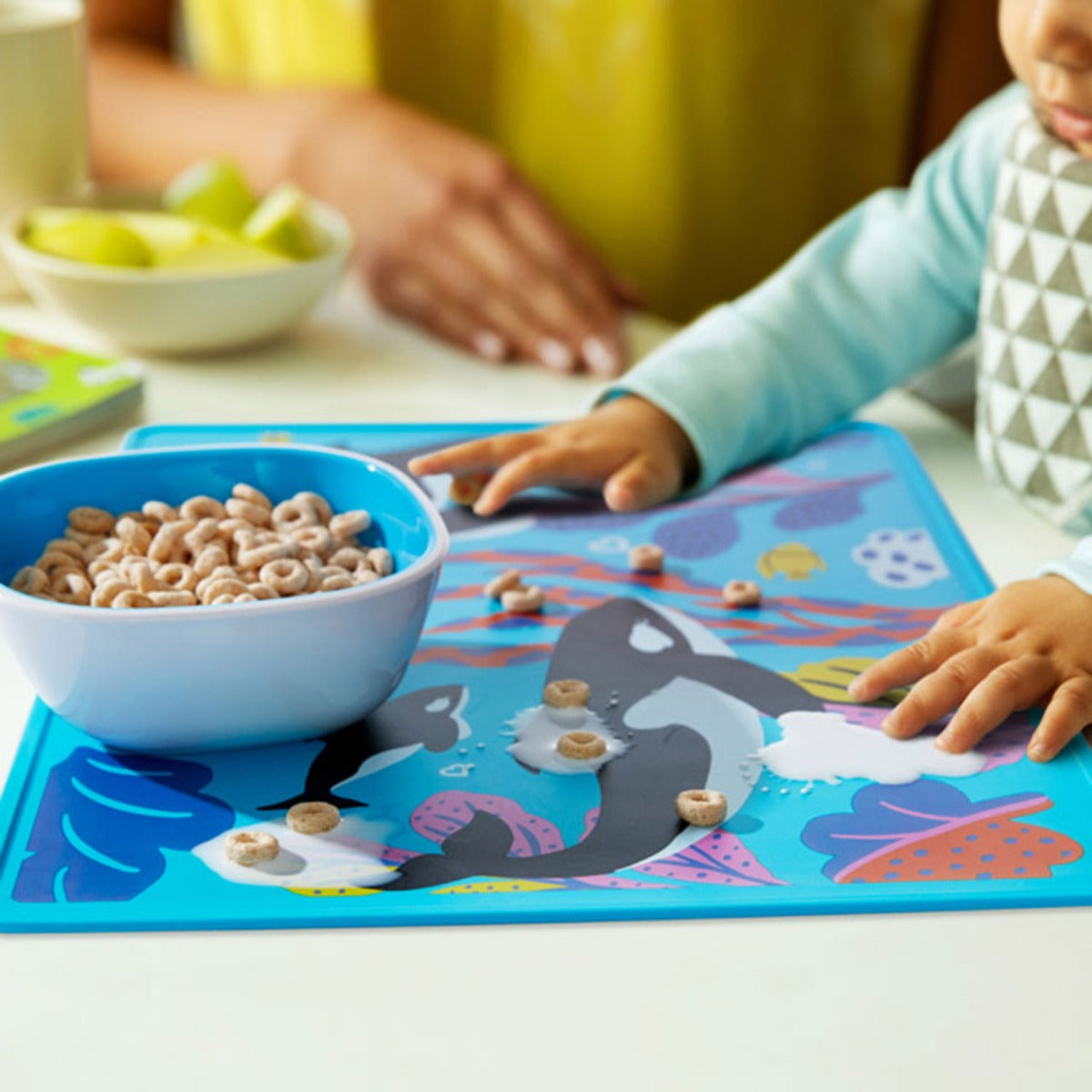 Munchkin WildLove Reversible Silicone Placement (3 Designs) - Pupsik Singapore