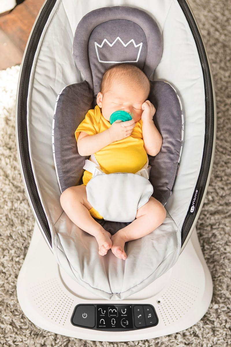 4moms Bouncer Newborn Insert - Little Royal