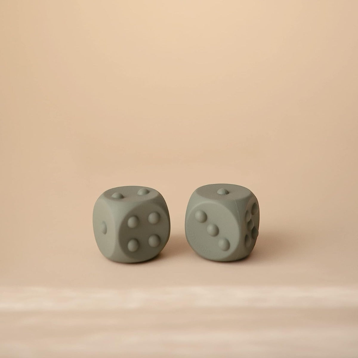 Mushie Dice Press Toy, 2pk (4 colors) - Pupsik Singapore