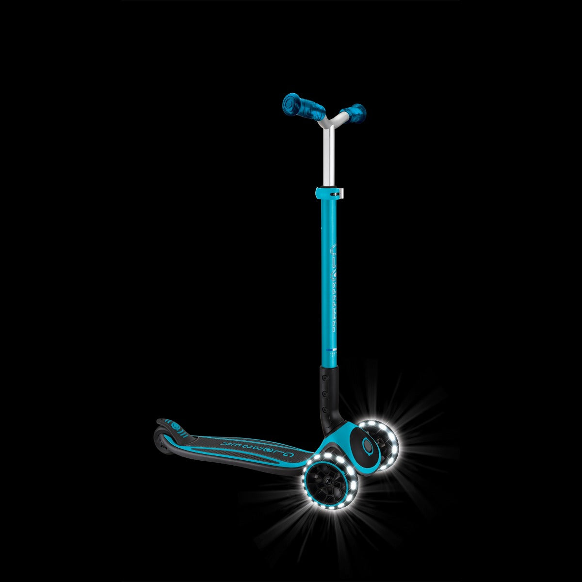 Globber Ace Lights Foldable Scooter (LED Wheels) - Aqua