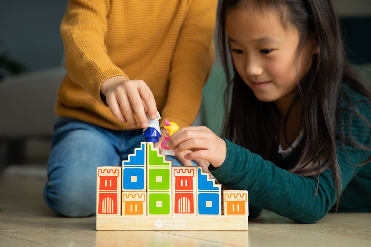 SmartGames Camelot Jr. Puzzle Game