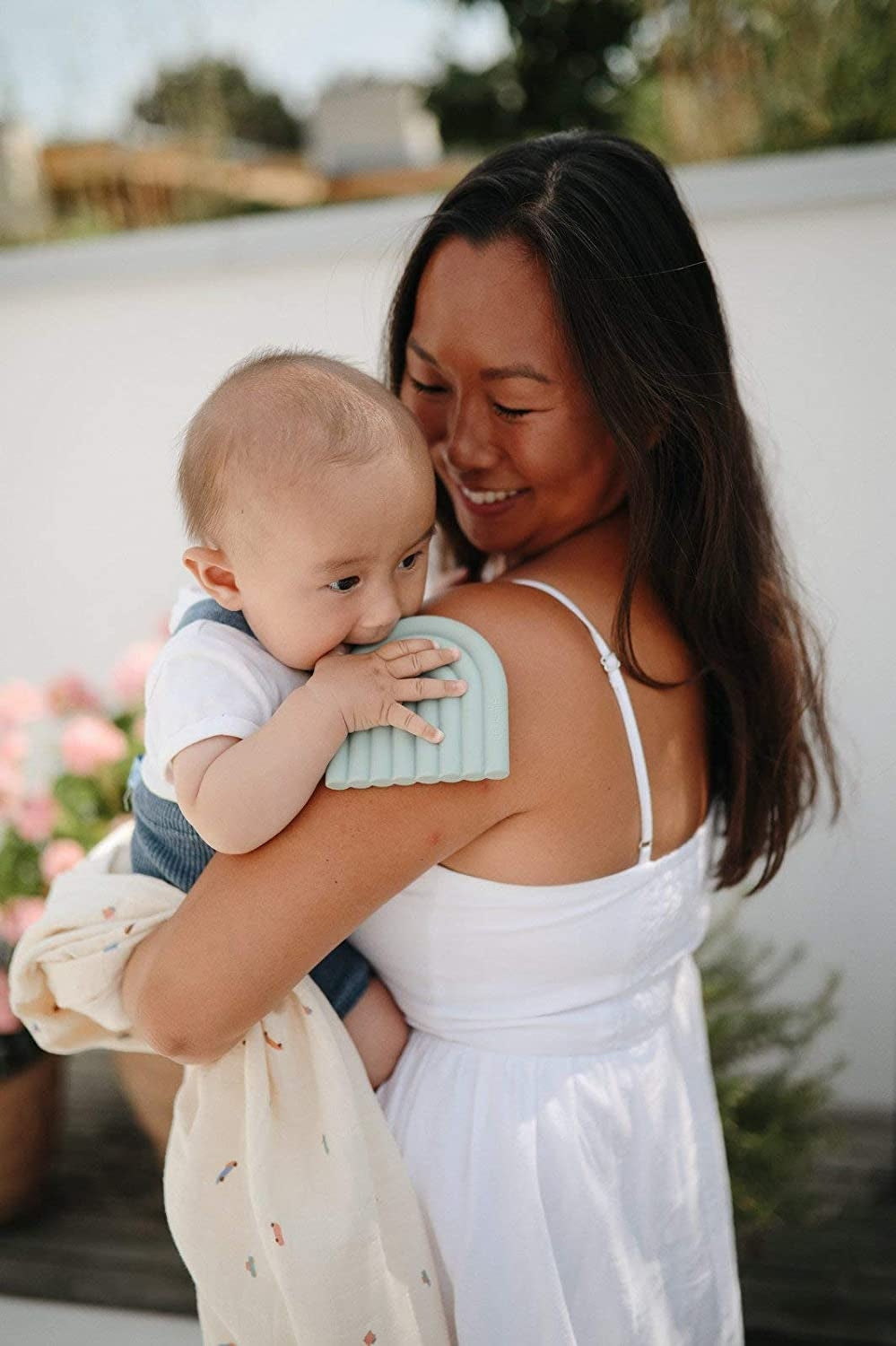 Mushie Silicone Rainbow Teether - Shifting Sand - Pupsik Singapore
