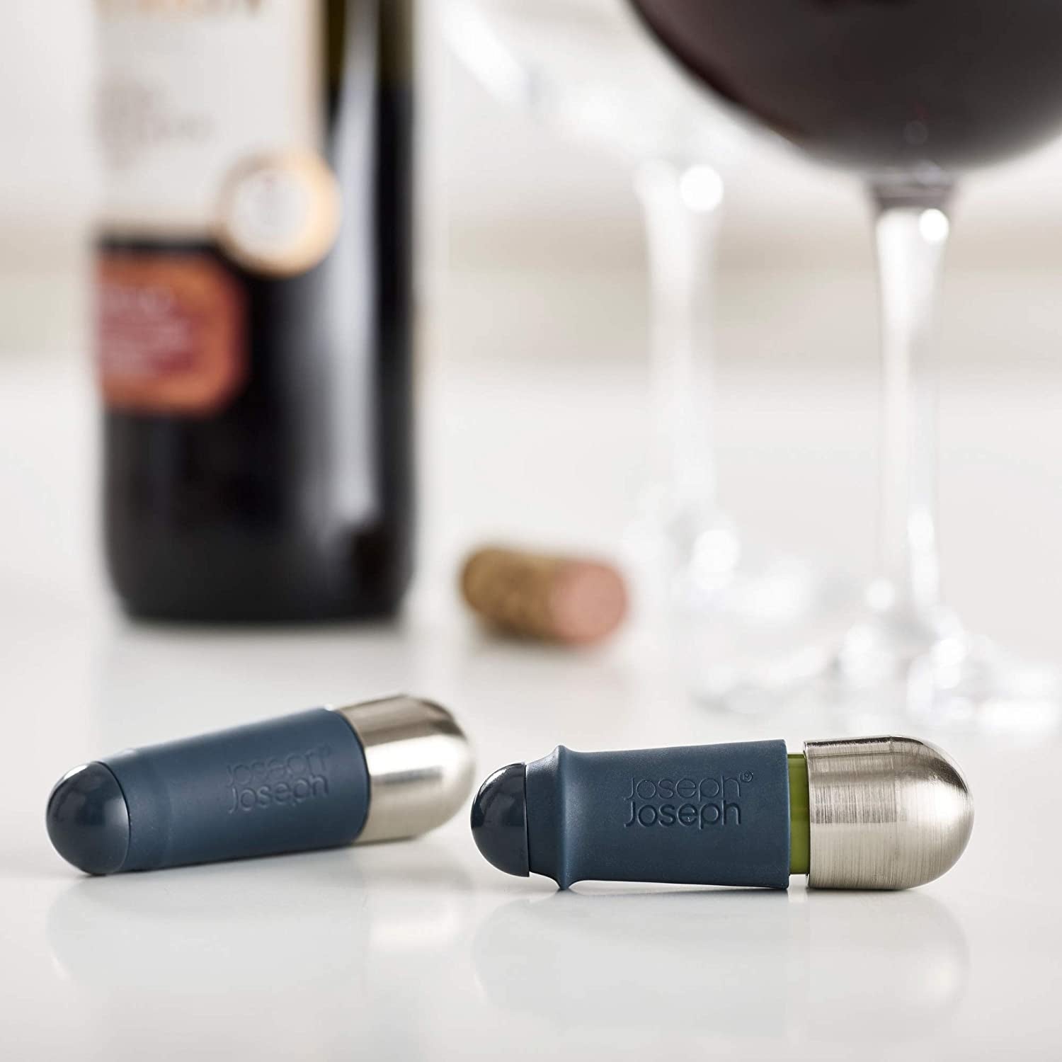 Joseph Joseph BarWise Twist-lock Wine Stoppers (2pc)