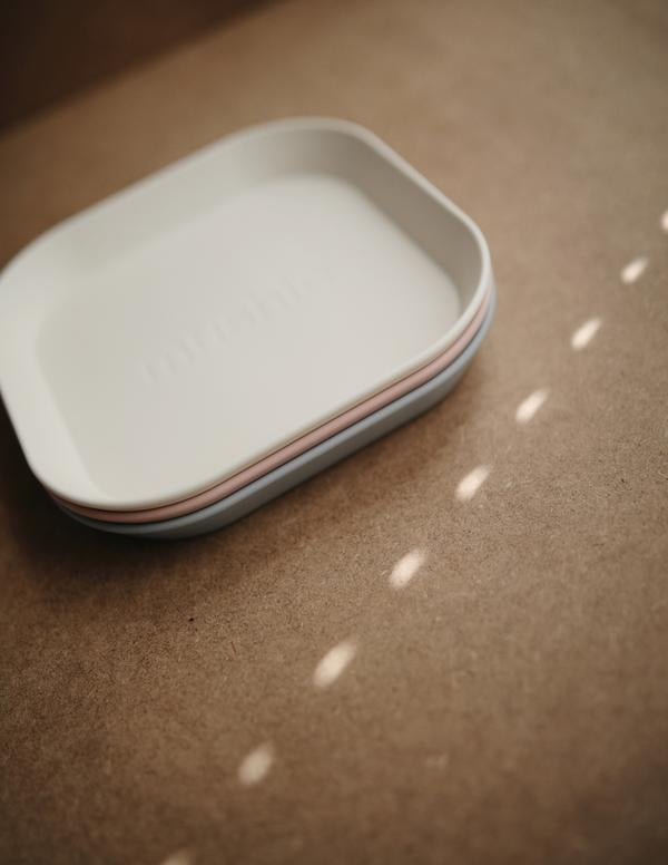 Mushie Square Dinner Plates (2pk) (4 Colours)