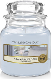Yankee Candle Medium Jar Candle (14.5oz) - A Calm & Quiet Place