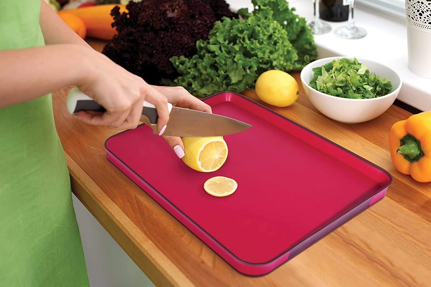 Joseph Joseph Cut&Carve Plus Chop Board (Large) - Red