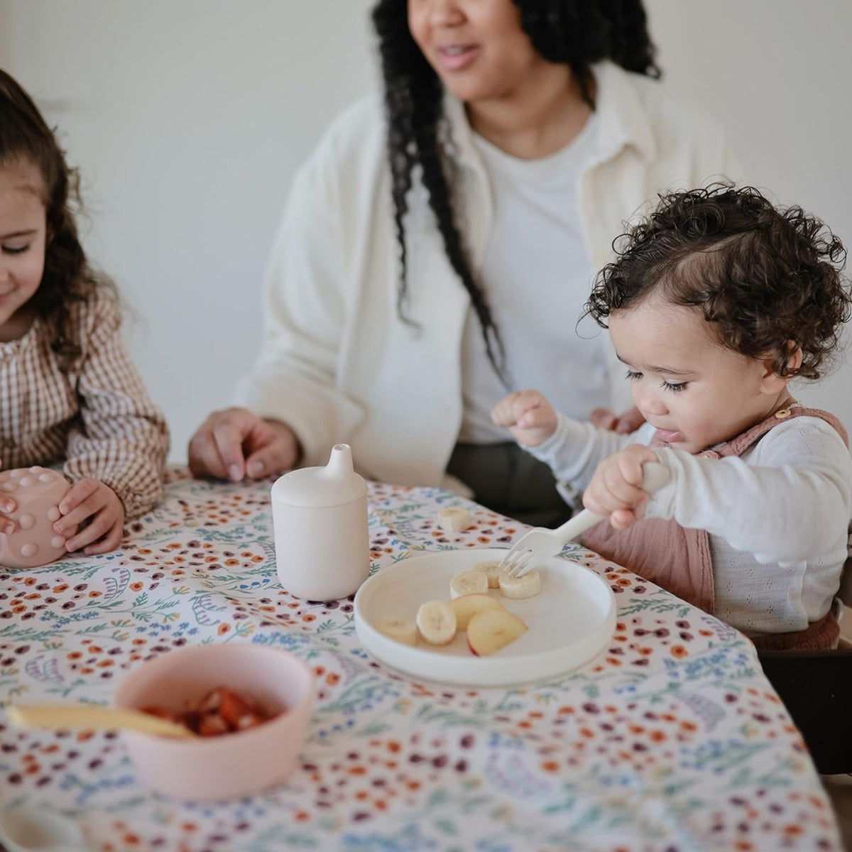 Mushie Classic Silicone Suction Plate (9 Colors)