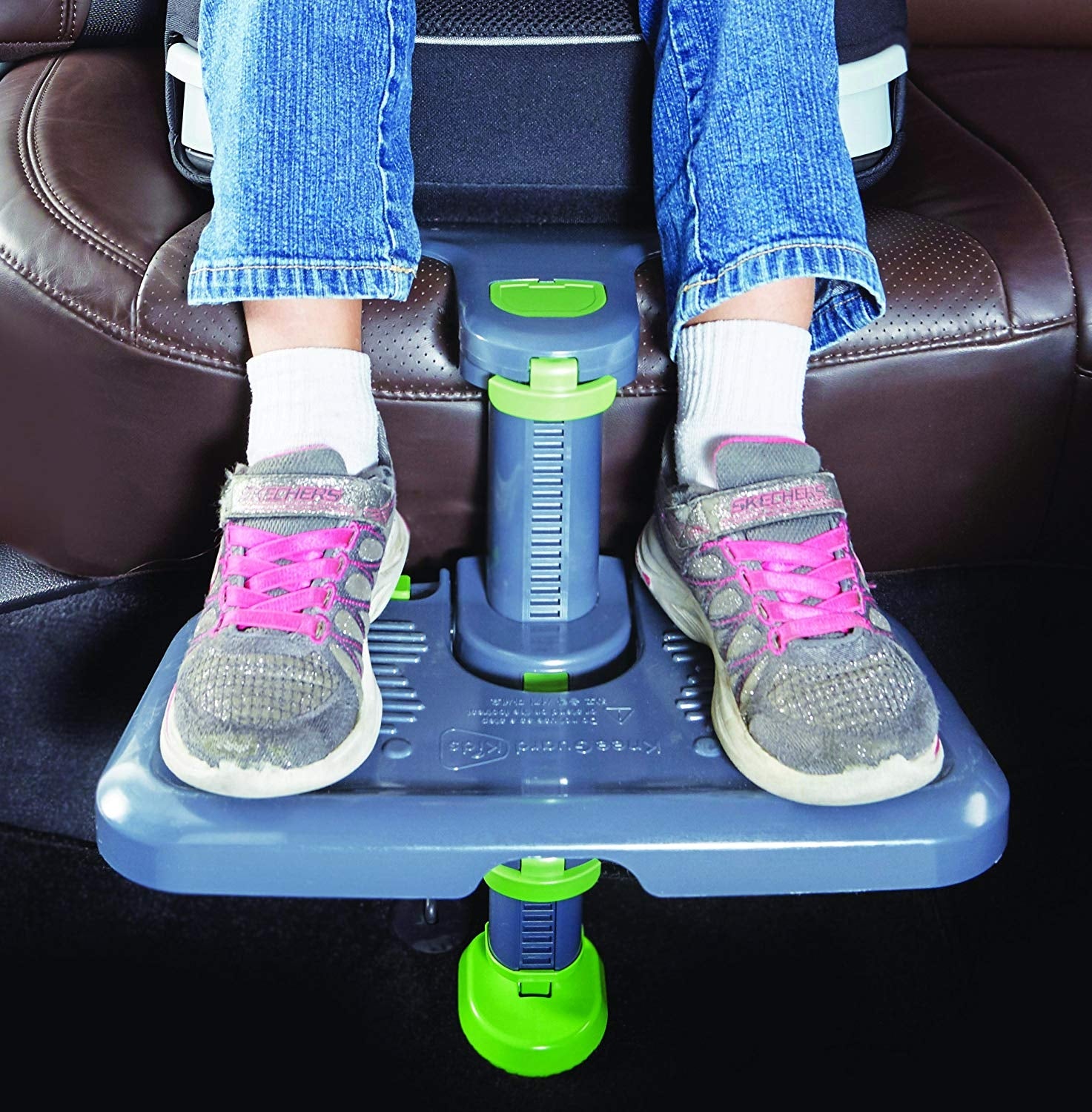 KneeGuard Kids 3 Car Seat Footrest - Grey