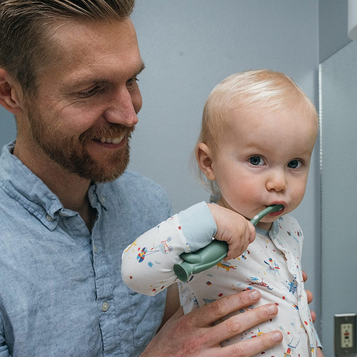 Dr. Brown's Toddler Toothbrush, 1pc (4 Designs) - Pupsik Singapore