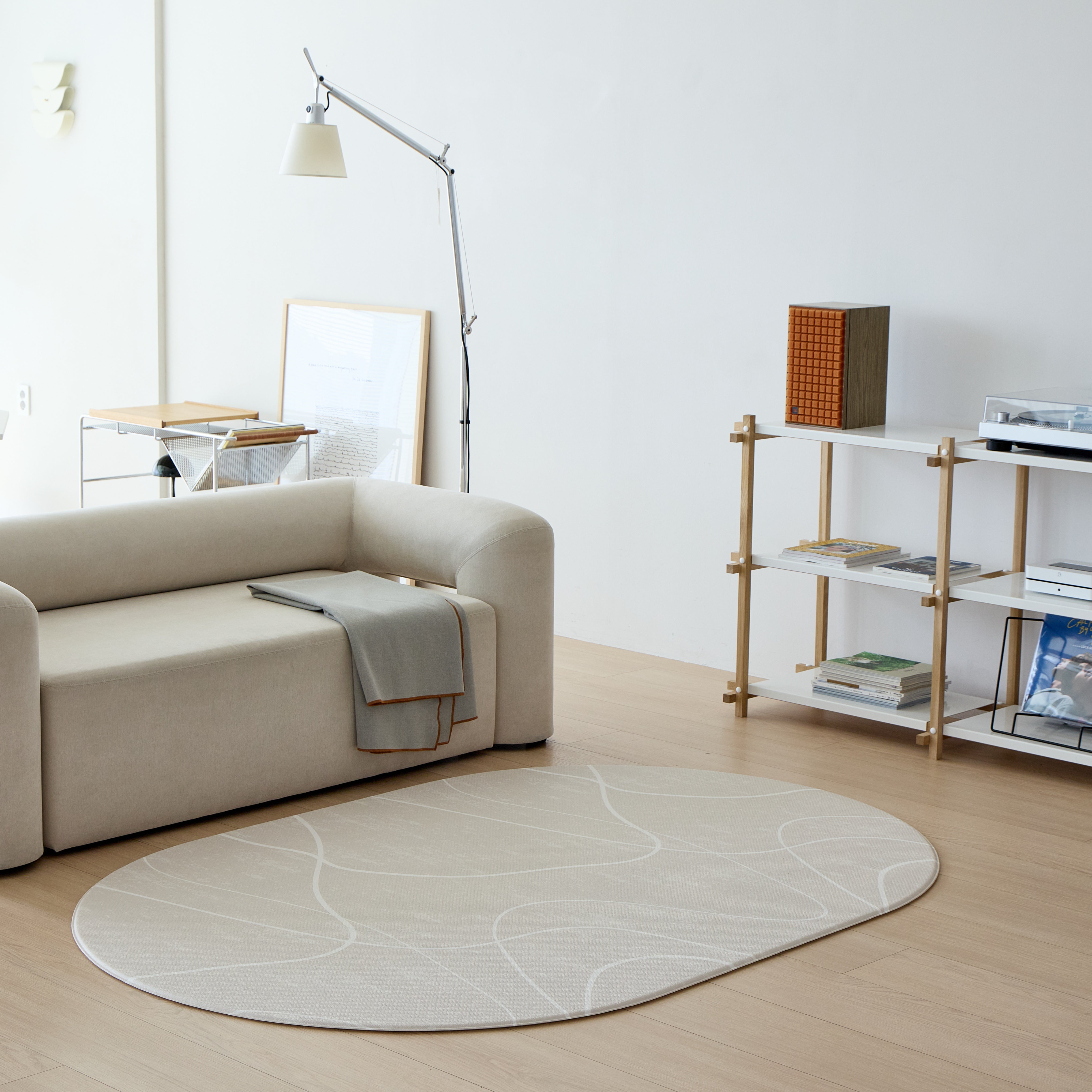 Dwinguler Pro Oval Playmat - Oasis & Painting