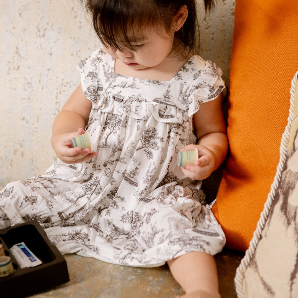 House of Holly Cap Sleeve Ruffle Dress - Garden Toile (Noir) - 2-3 years