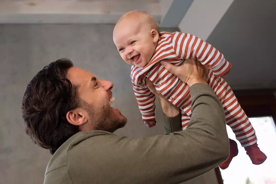 Philips Avent Natural Response Baby Bottle with Airfree Vent, 260ml (1pk) - 3 Designs - Pupsik Singapore