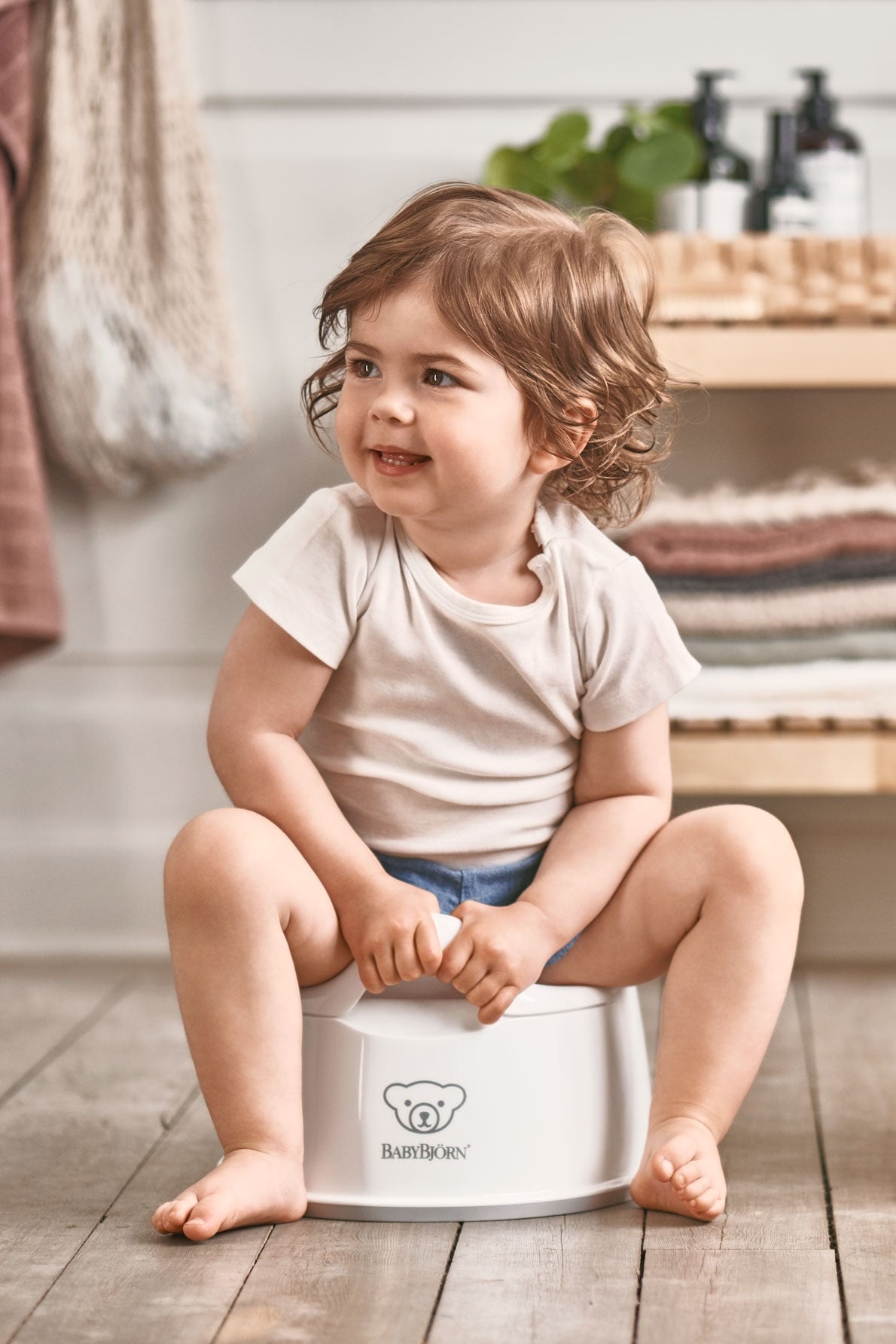 Baby Bjorn Smart Potty Chair (2 Colors) - Pupsik Singapore