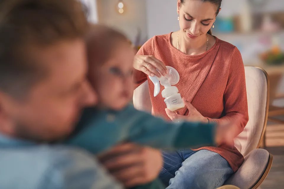 Philips Avent Manual Breast Pump Kit