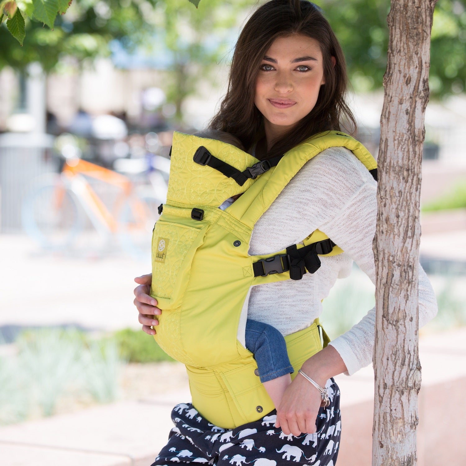 Lillebaby Baby Carrier (Complete Embossed) (5 Designs) - Pupsik Singapore