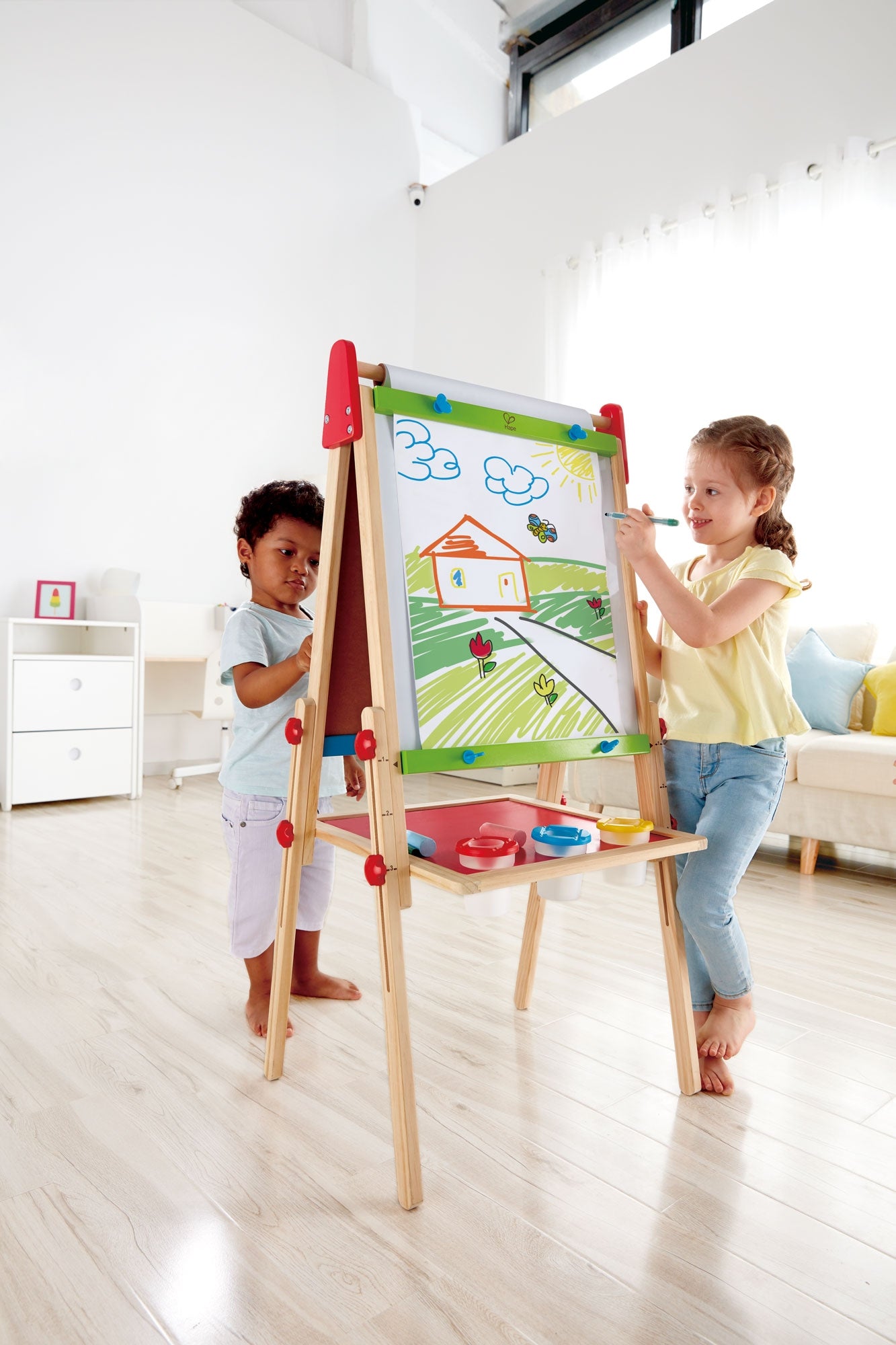 Hape Magnetic All-in-1 Easel
