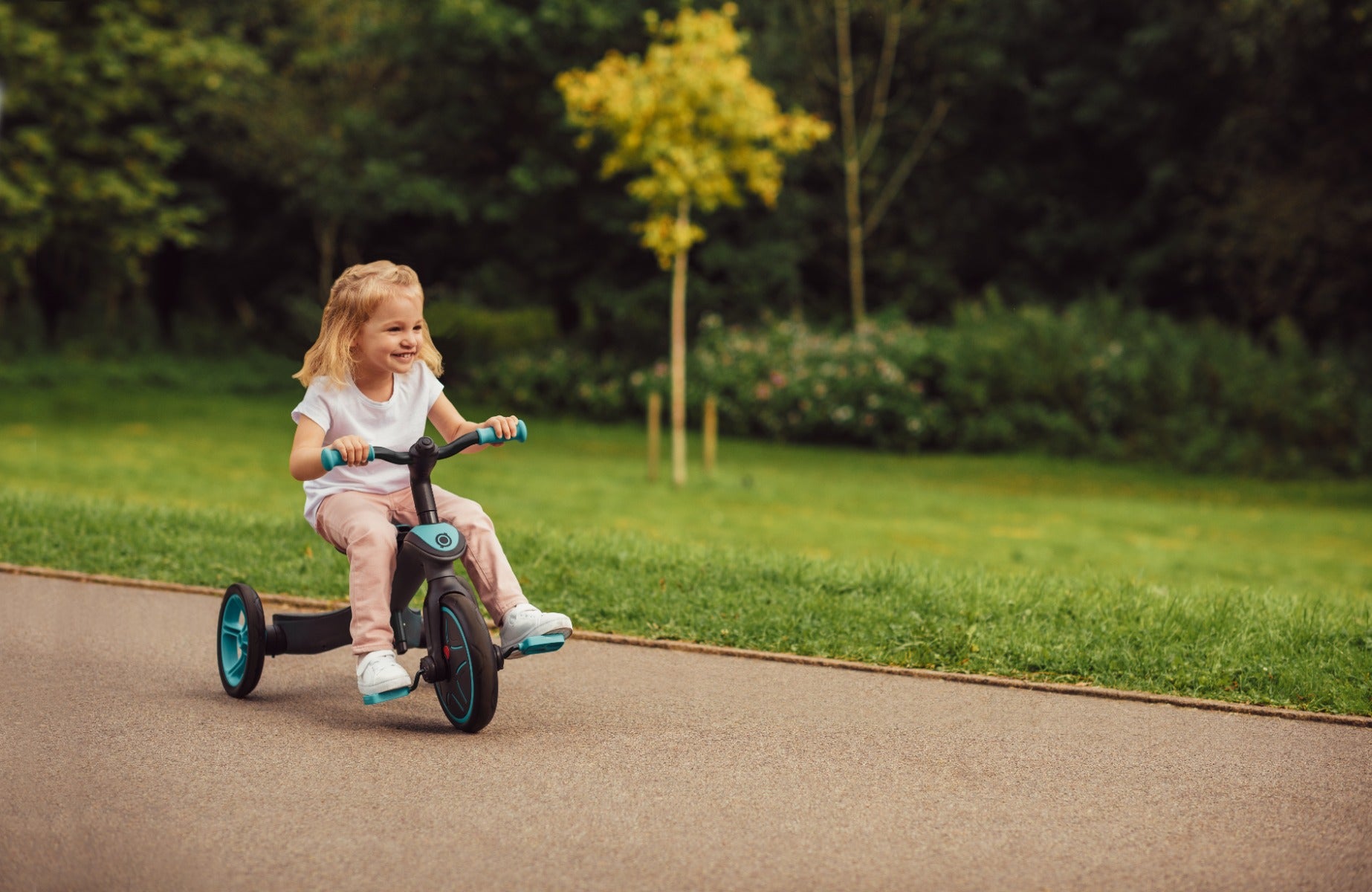 Globber Explorer Trike 4 in 1 - V3 (4 Colours) - Pupsik Singapore