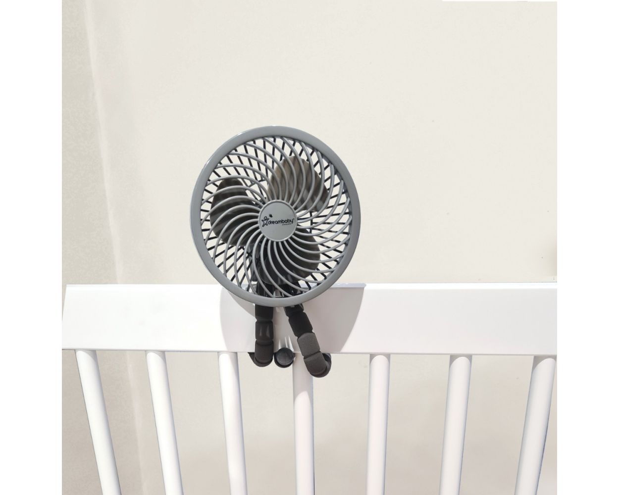 Dreambaby Smart Grip Deluxe Fan - Grey/Black
