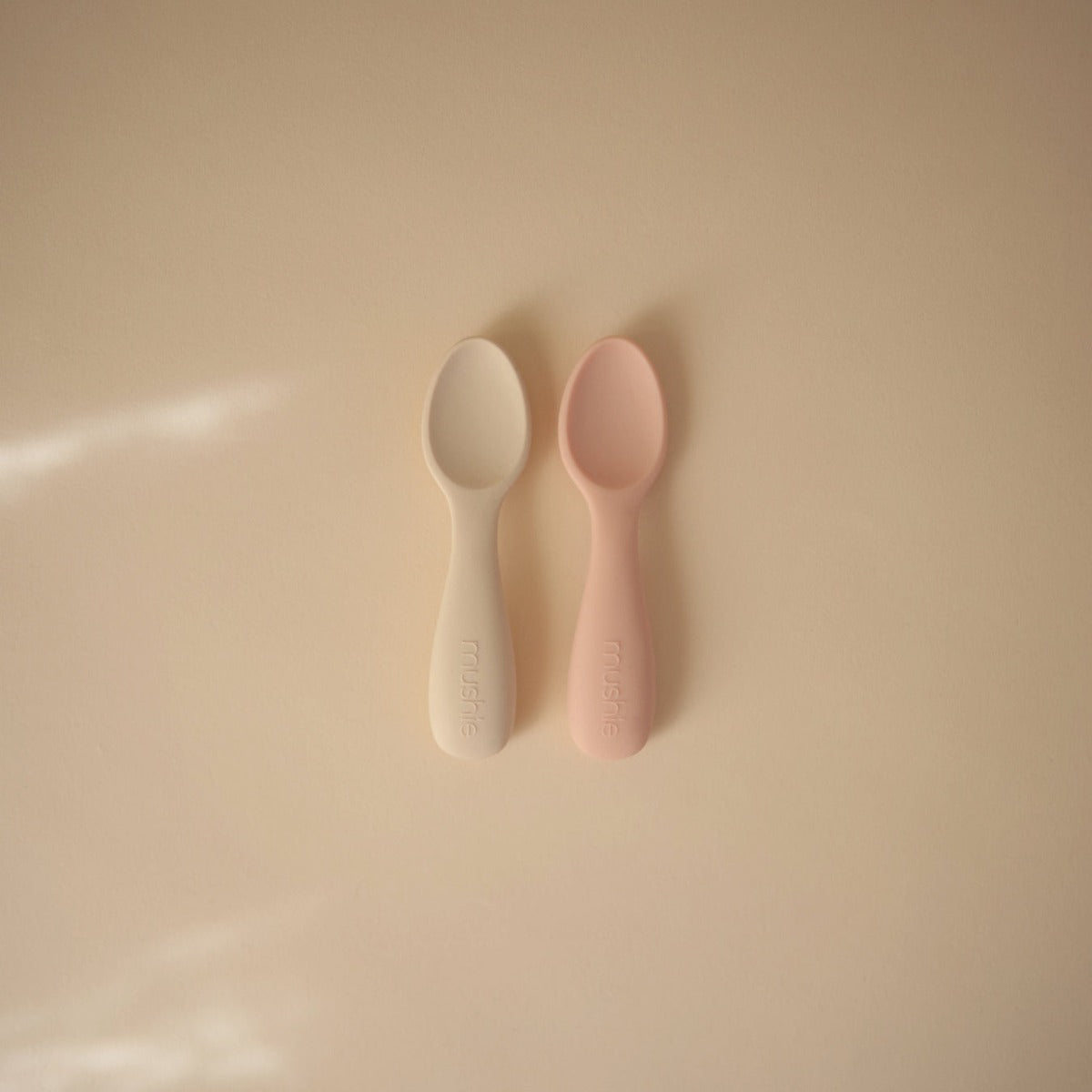 Mushie Silicone Toddler Starter Spoons, 2pk (4 Colors) - Pupsik Singapore