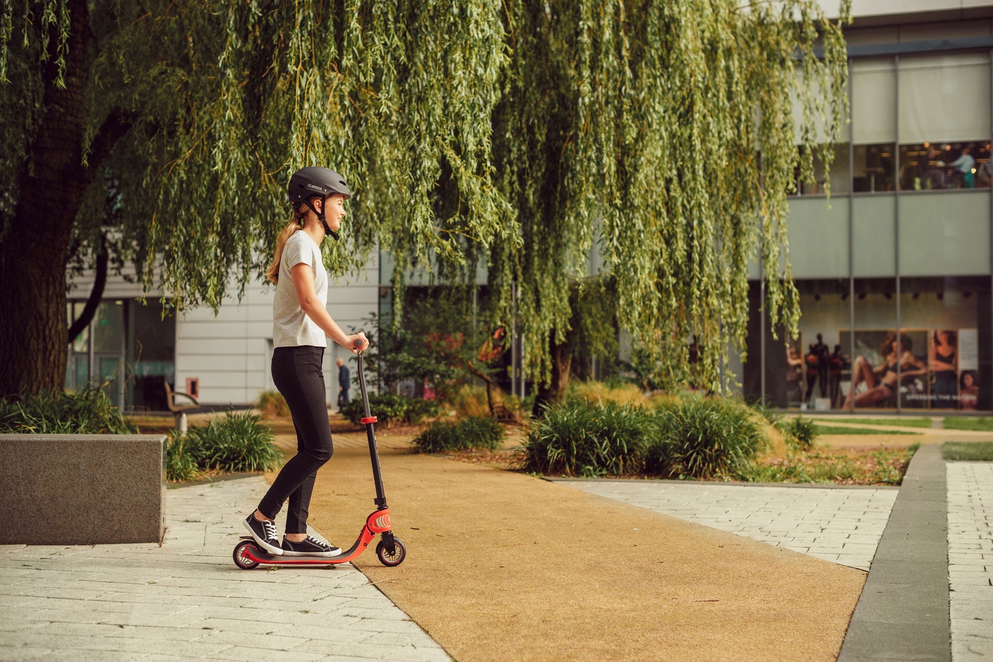 Globber Flow Foldable 125 Scooter - 3 Colors