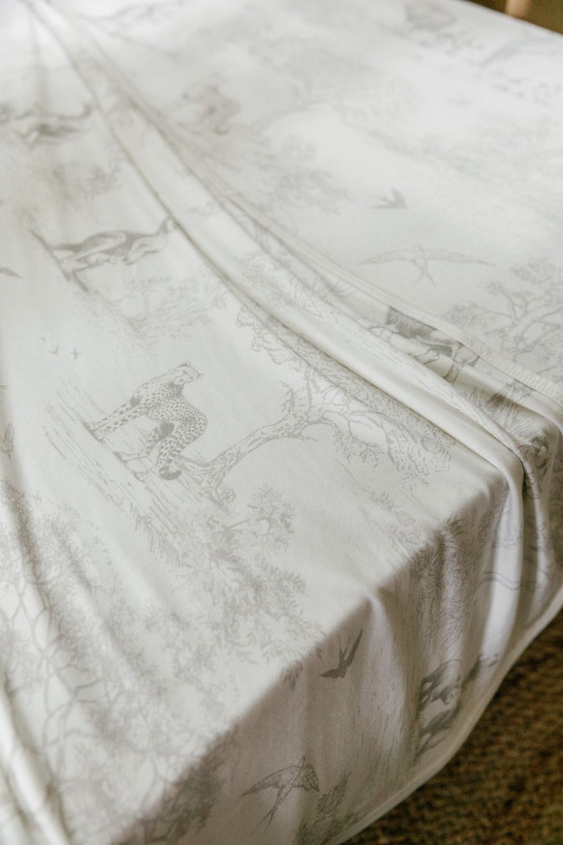 House of Holly Luxe Bamboo Blanket +  Free pillowcase for M size pillows (17 Designs)