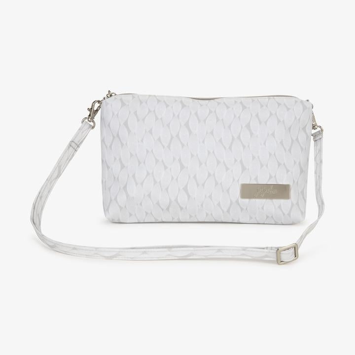 Jujube Be Quick Classic Wristlet - Cozy Knit