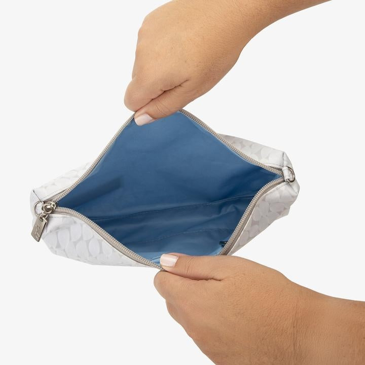 Jujube Be Quick Classic Wristlet - Cozy Knit