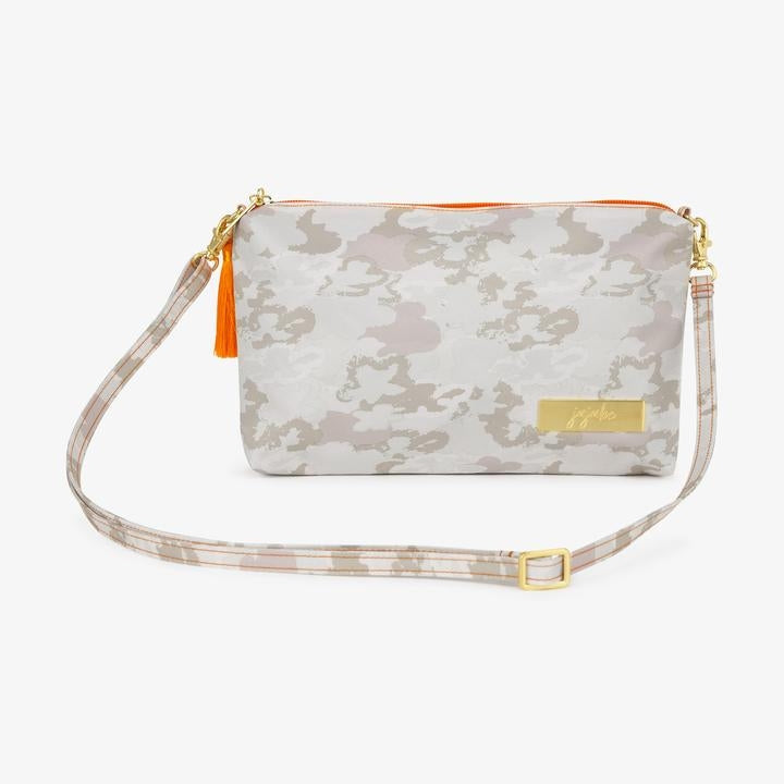 Jujube Be Quick Legacy Wristlet - Hidden Camo
