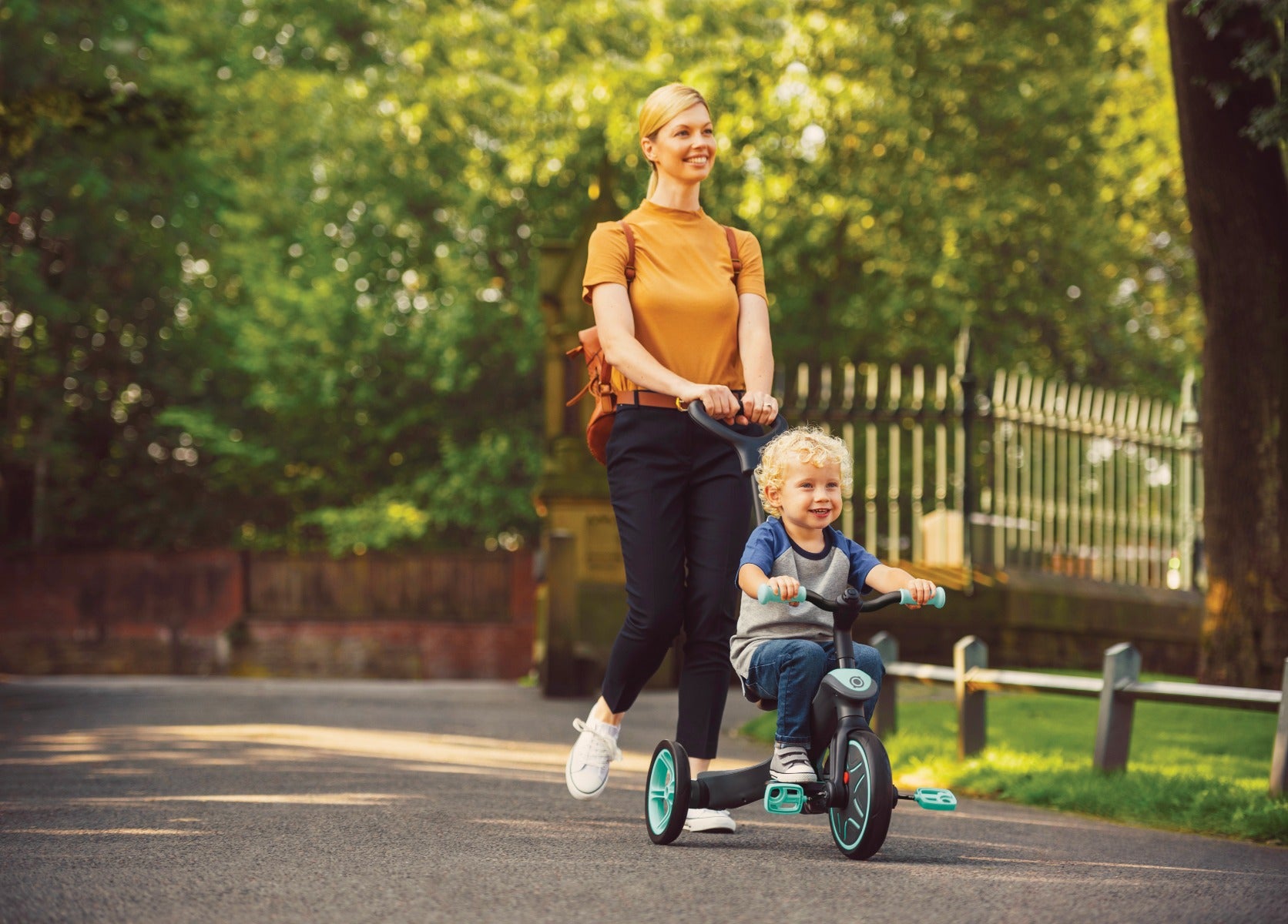 Globber Explorer Trike 4 in 1 - V3 (4 Colours)