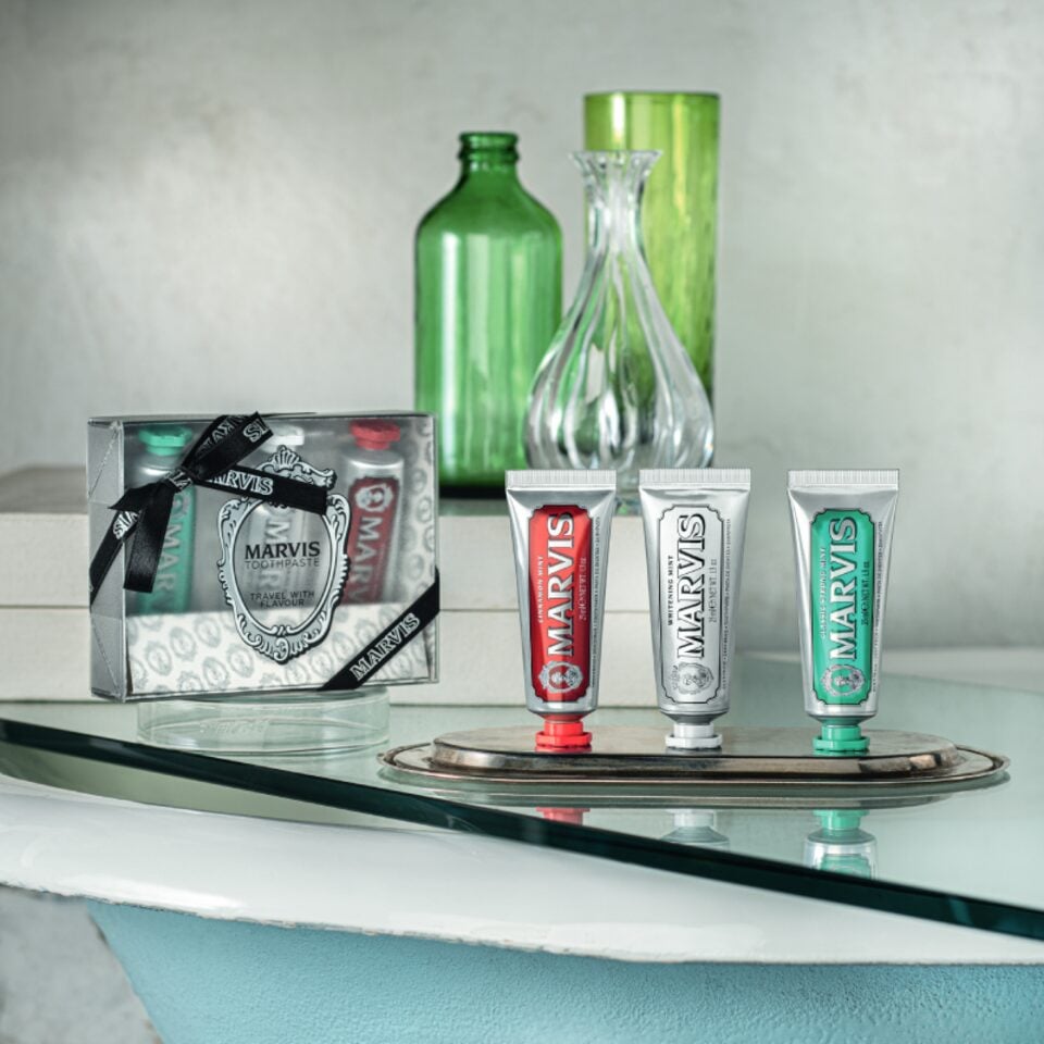 Marvis Toothpaste Gift Set, 3 x 25ml (Classic Strong Mint, Cinnamon, Whitening)