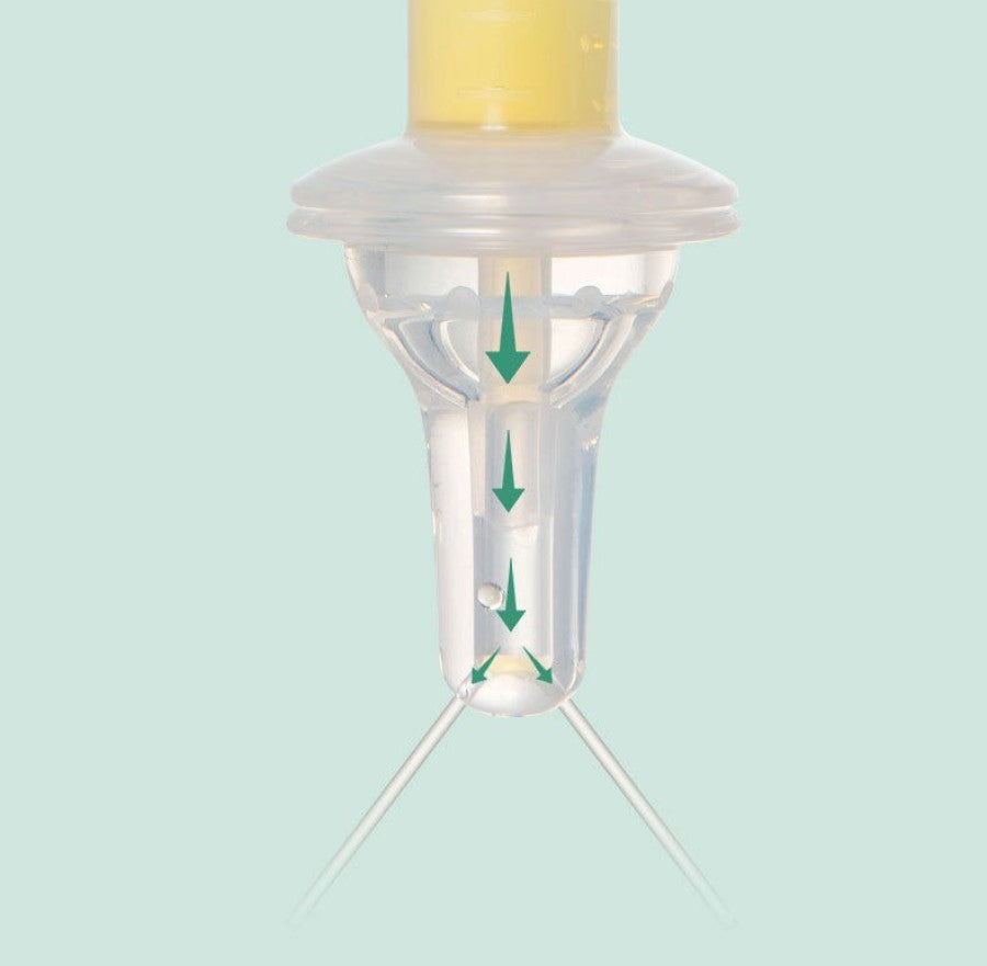 Biomom Baby Bear Medicine Feeder (2 Colors)