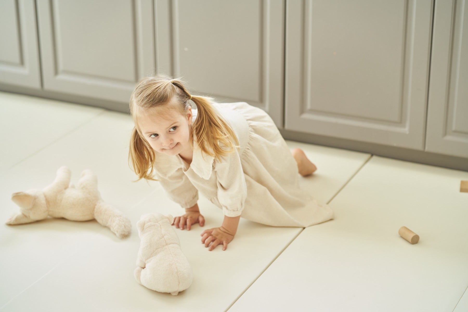 Caraz Secret Ultra Folding Playmat, 160 x 200cm (4 Colors)