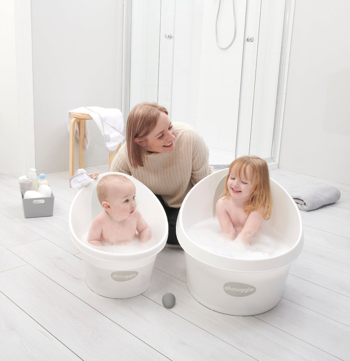 Shnuggle Toddler Bath Tub with Plug & Foam Backrest (2 Colors)