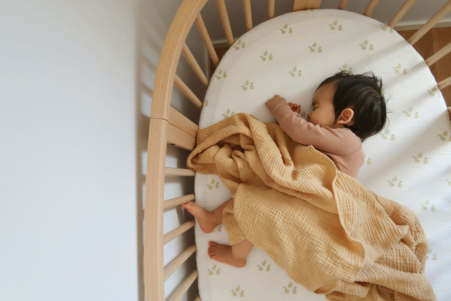 Soft Spot Fitted Sheets, Size M (7 Colours) - Pupsik Singapore