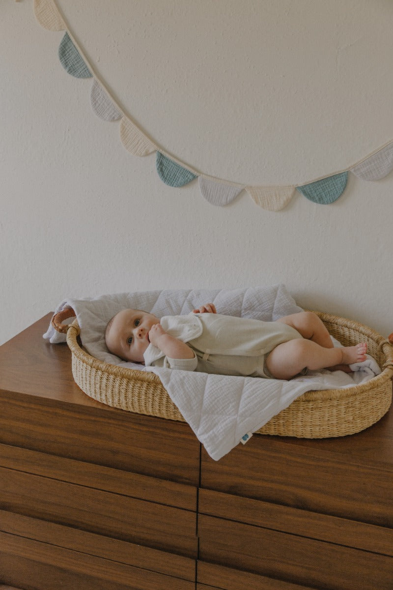 Soft Spot Soft Petal Garland (4 Colors) - Pupsik Singapore