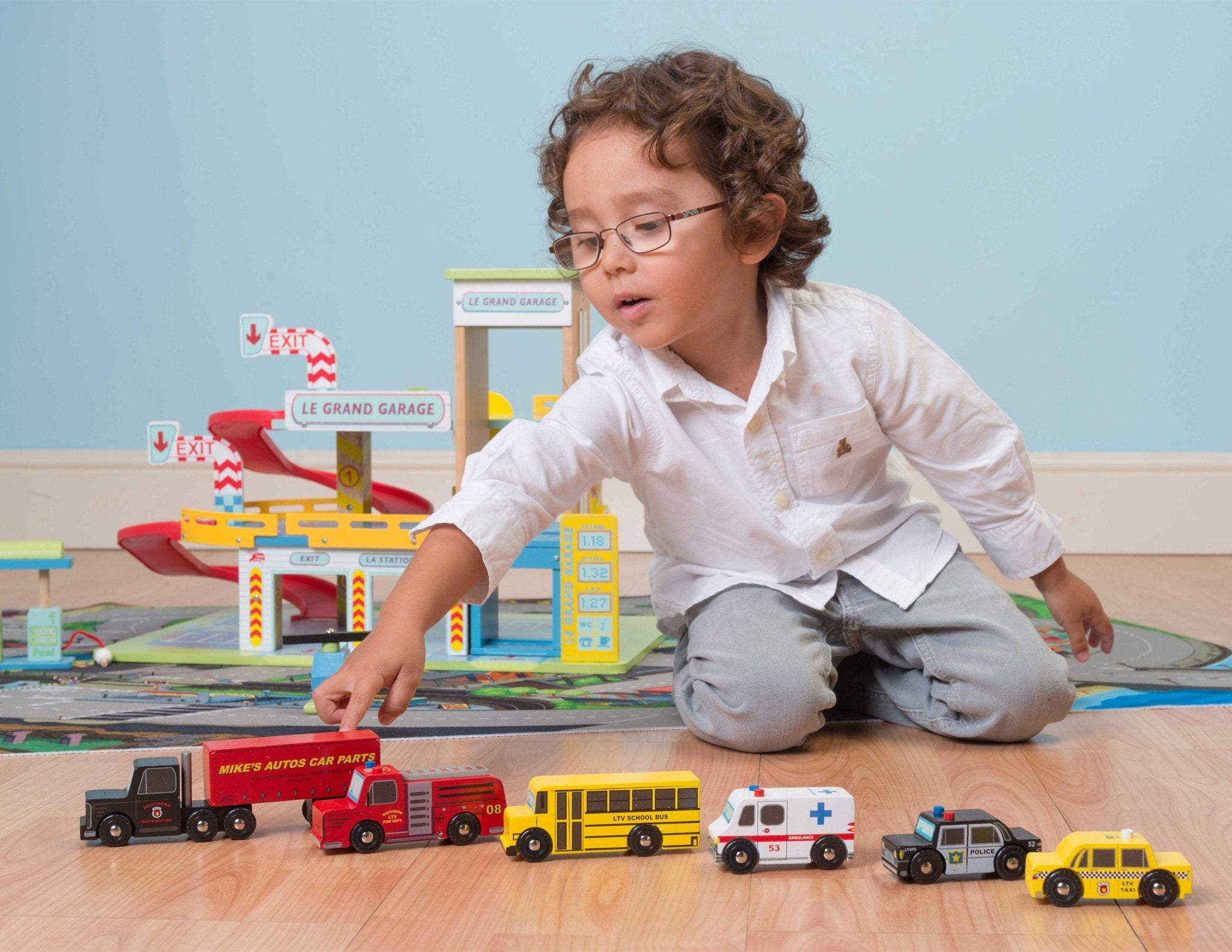 Le Toy Van New York Car Set