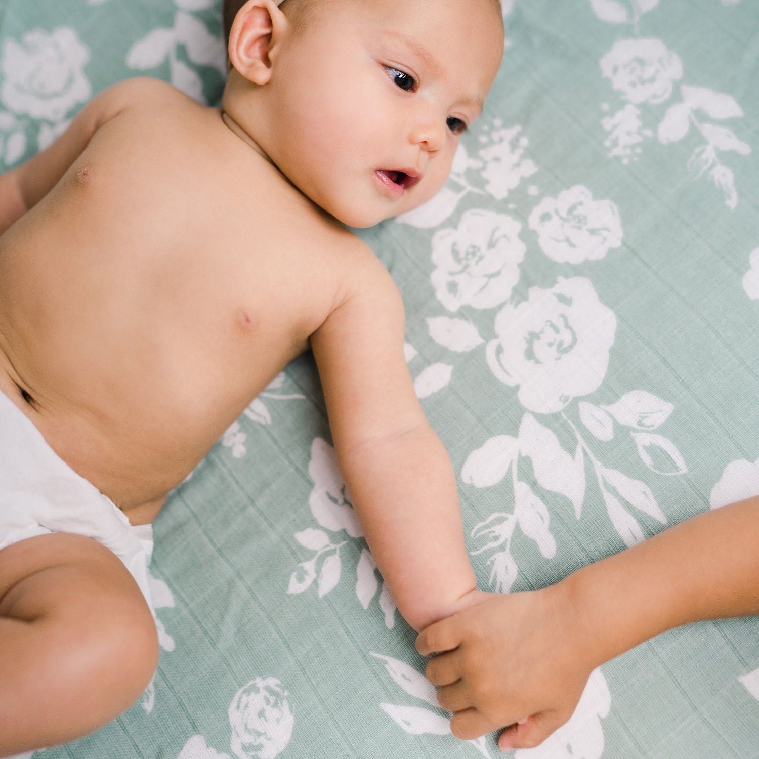 Bebe Au Lait Classic Muslin Fitted Crib Sheet (70x130cm) (18 Designs) - Pupsik Singapore