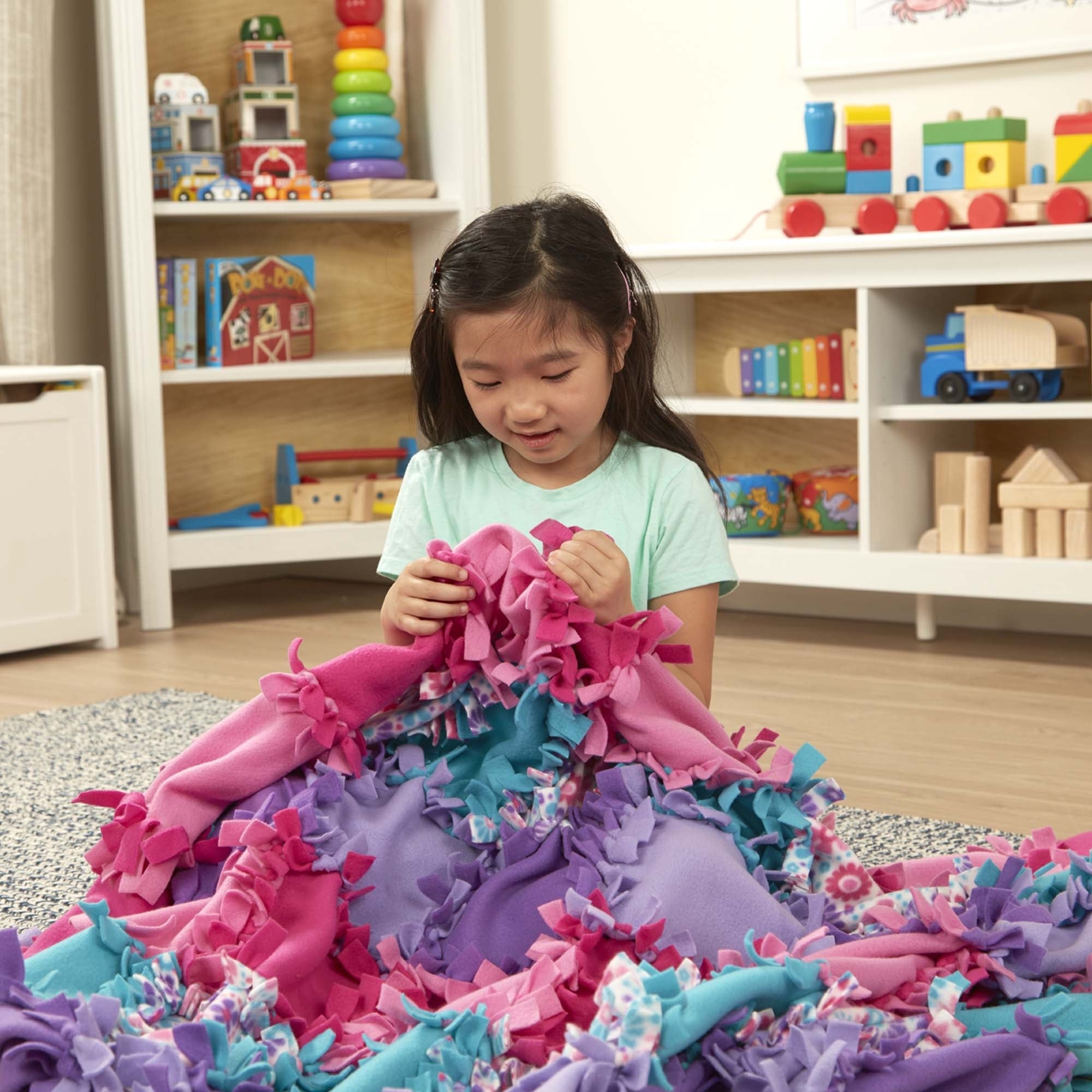 Melissa & Doug Created by Me! Flower Fleece Quilt Kit