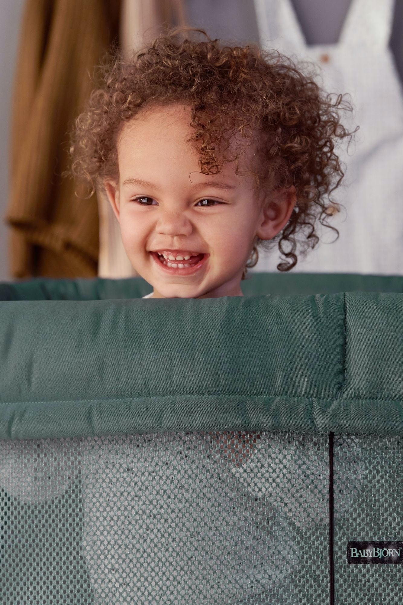 Baby Bjorn Travel Crib Light (3 Colours) - Pupsik Singapore