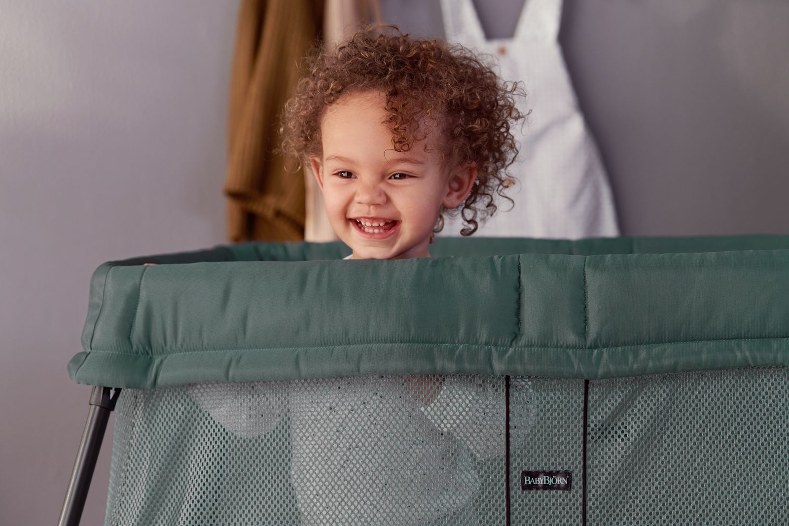 Baby Bjorn Travel Crib Light (3 Colours)