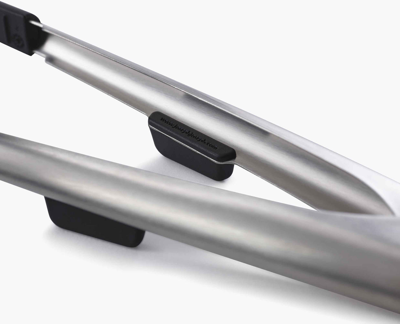 Joseph Joseph Elevate Fusion 2-piece Stainless-Steel Tong Set