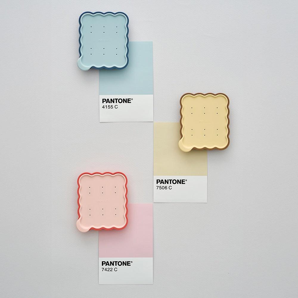 Moyuum Easy Pop Fruit Feeder Cube Ice Tray - Pupsik Singapore