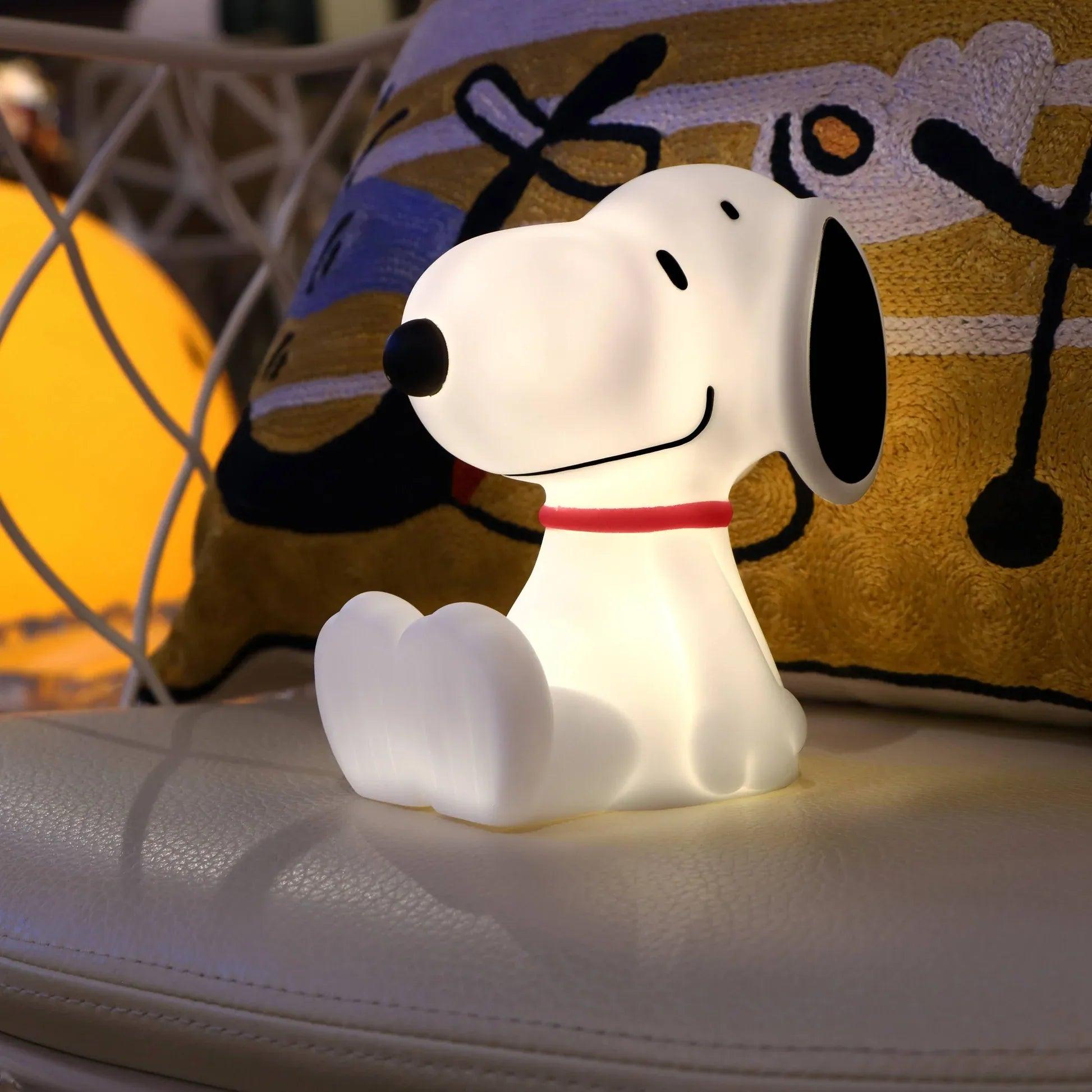 Peanuts VIPO Snoopy Night Light, 13cm - Pupsik Singapore