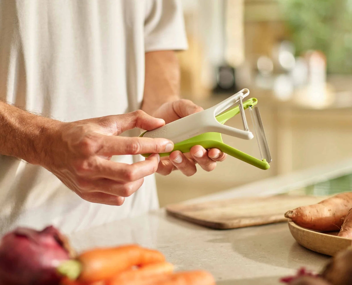 Joseph Joseph Nest Peel - Set of 2 Peelers