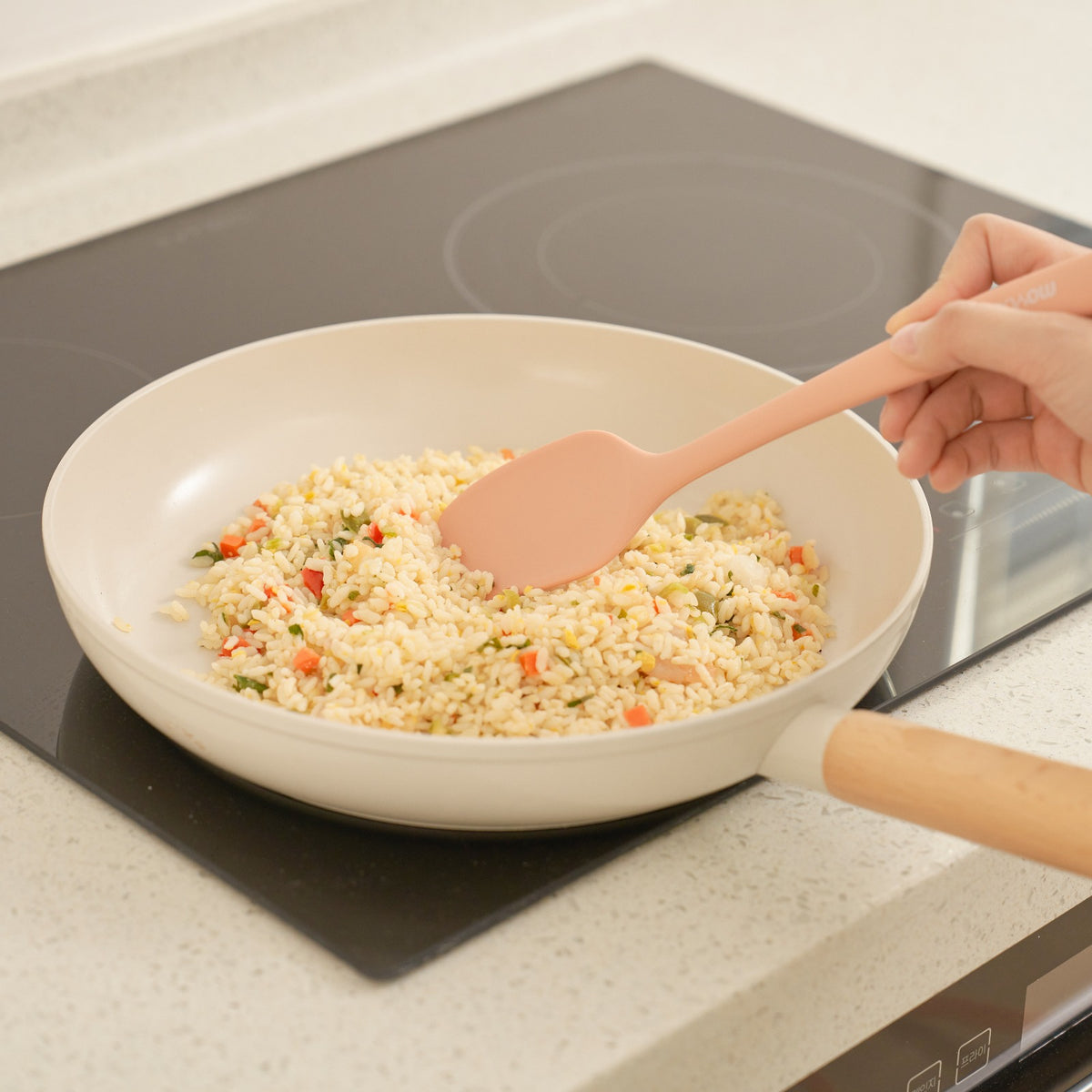 Moyuum Silicone Baby Food Spatula, 1pc (3 Colors)