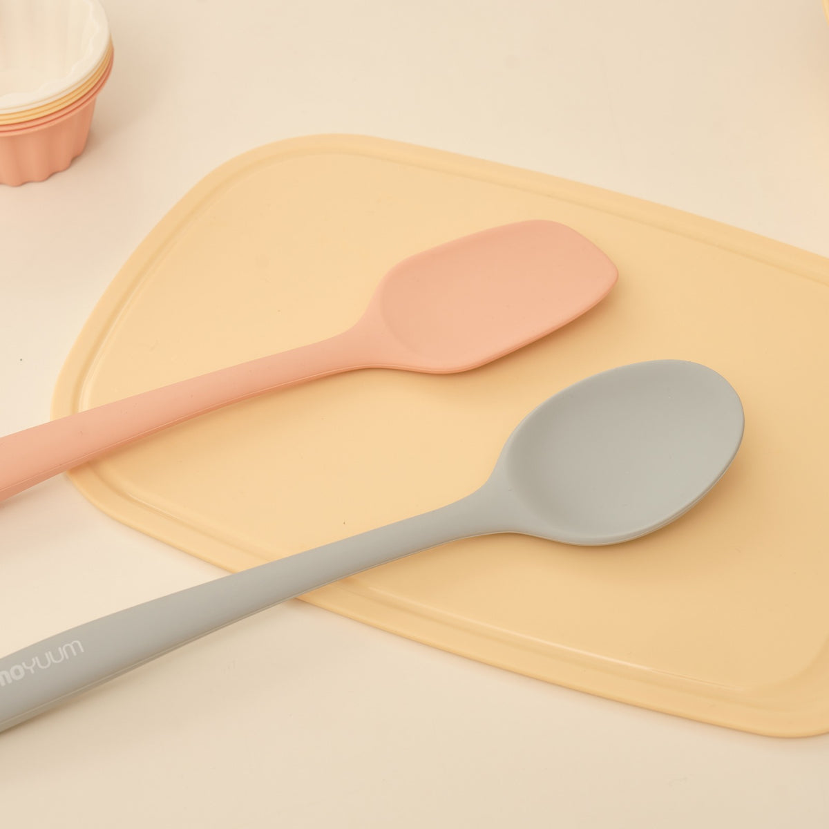 Moyuum Silicone Baby Food Spatula, 1pc (3 Colors)